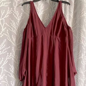 Lulu’s burgundy dress